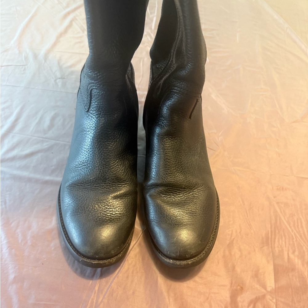 Tory Burch Junction Black Pebbled Leather Tall Riding Boots Gold Logo Size 7 - Picture 9 of 13